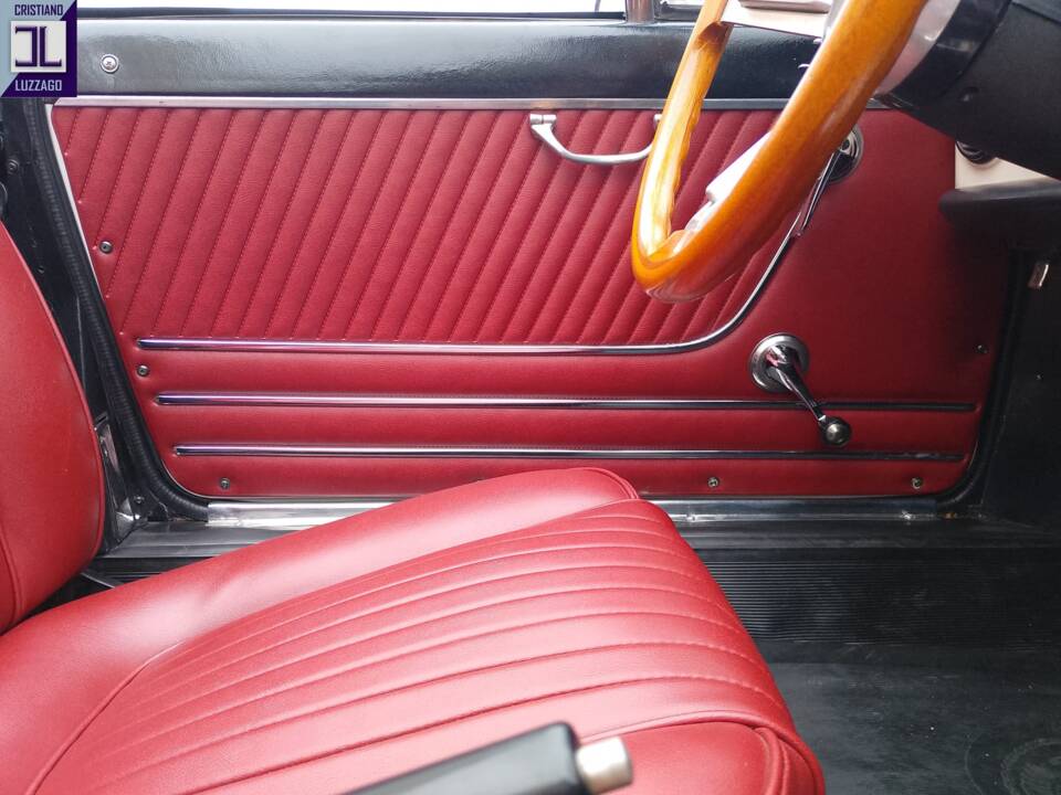 Bild 24/52 von Alfa Romeo 1750 Spider (1969)