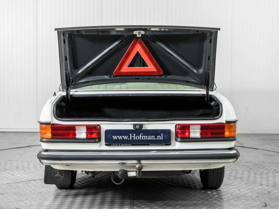 Image 36/50 of Mercedes-Benz 300 D (1980)