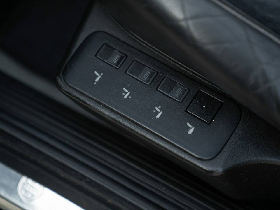 Imagen 31/50 de Lancia Thema 8.32 (1989)