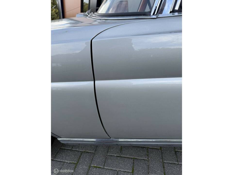 Afbeelding 14/36 van Mercedes-Benz 250 SE (1966)