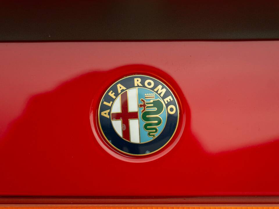 Afbeelding 13/50 van Alfa Romeo 75 3.0 V6 America (1987)