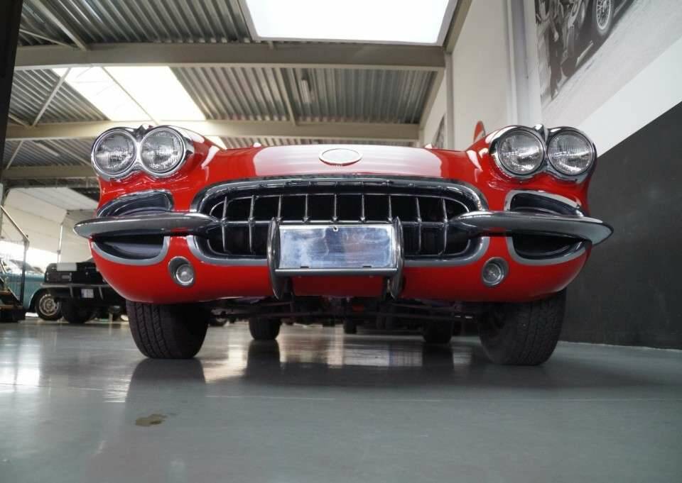 Image 27/50 of Chevrolet Corvette (1958)