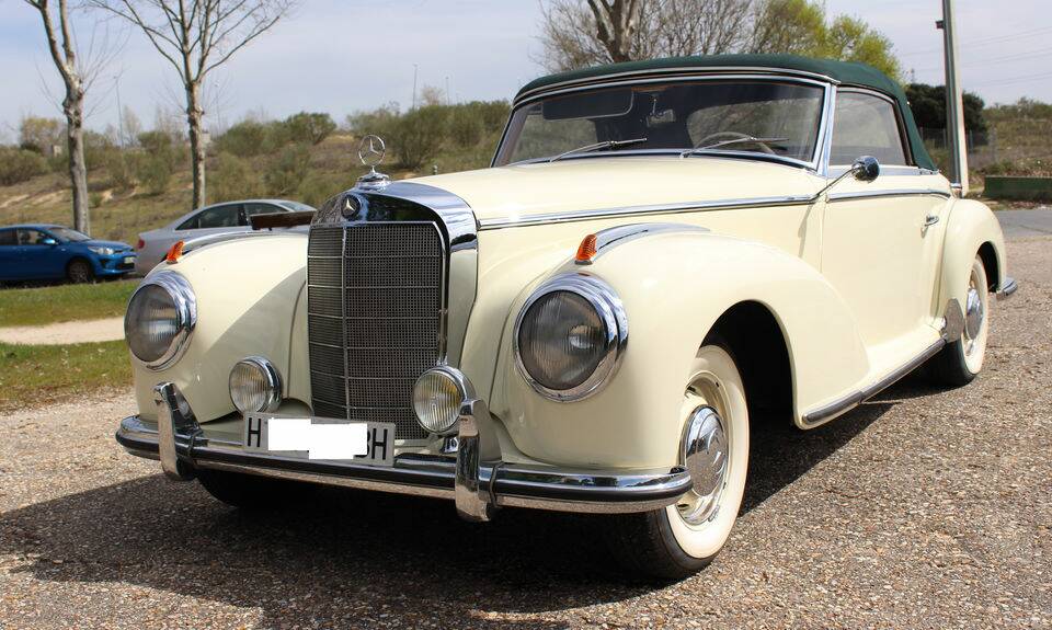 Image 4/8 of Mercedes-Benz 300 S Cabriolet A (1952)