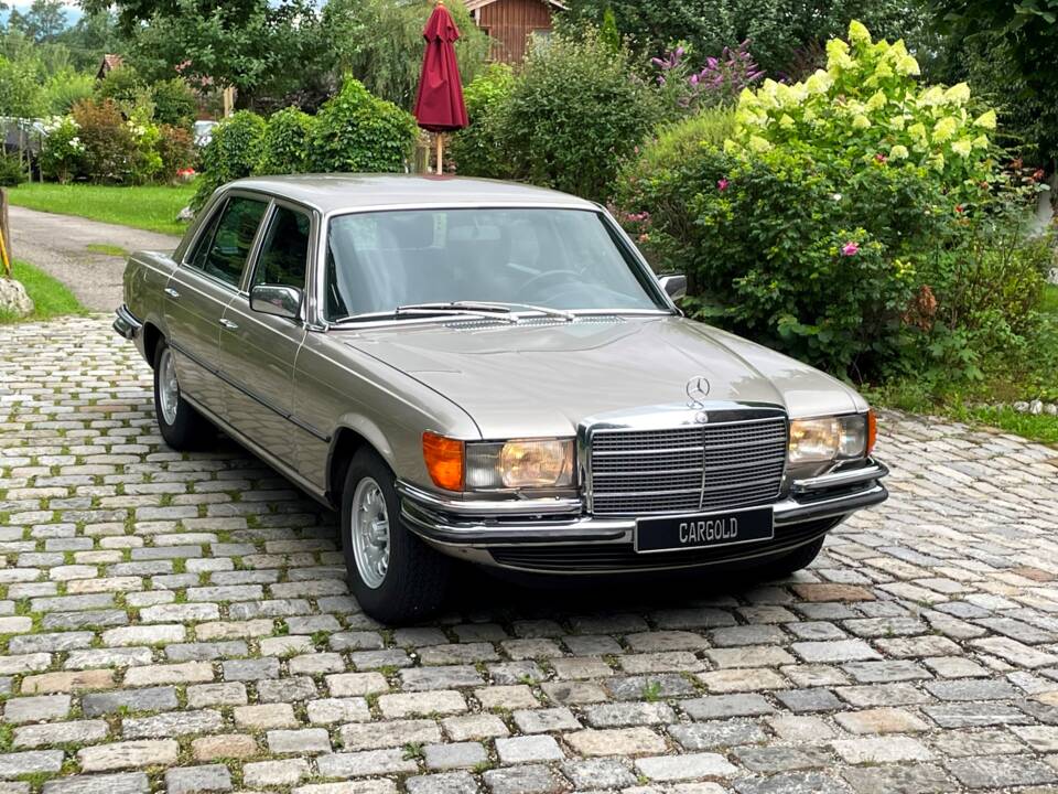 Image 31/31 of Mercedes-Benz 450 SEL 6,9 (1975)