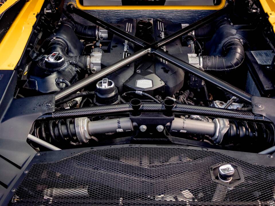 Image 5/21 of Lamborghini Aventador LP 750-4 SV (2016)