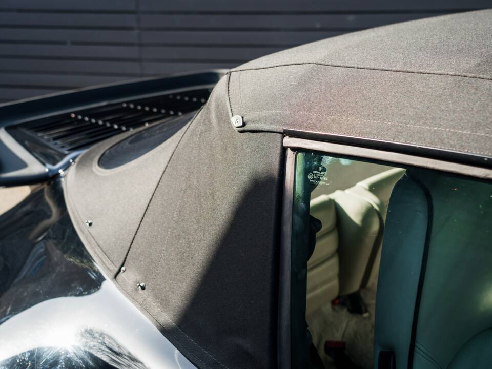 Imagen 59/60 de Porsche 911 Carrera 3.2 (WTL) (1988)