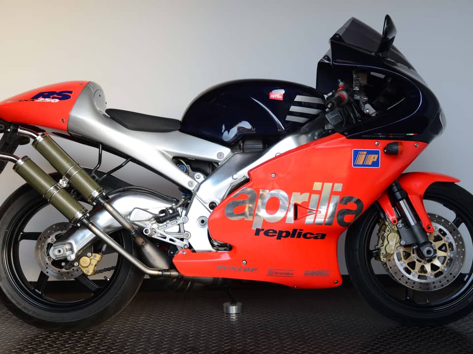 Image 15/51 of Aprilia RS 250 (1998)