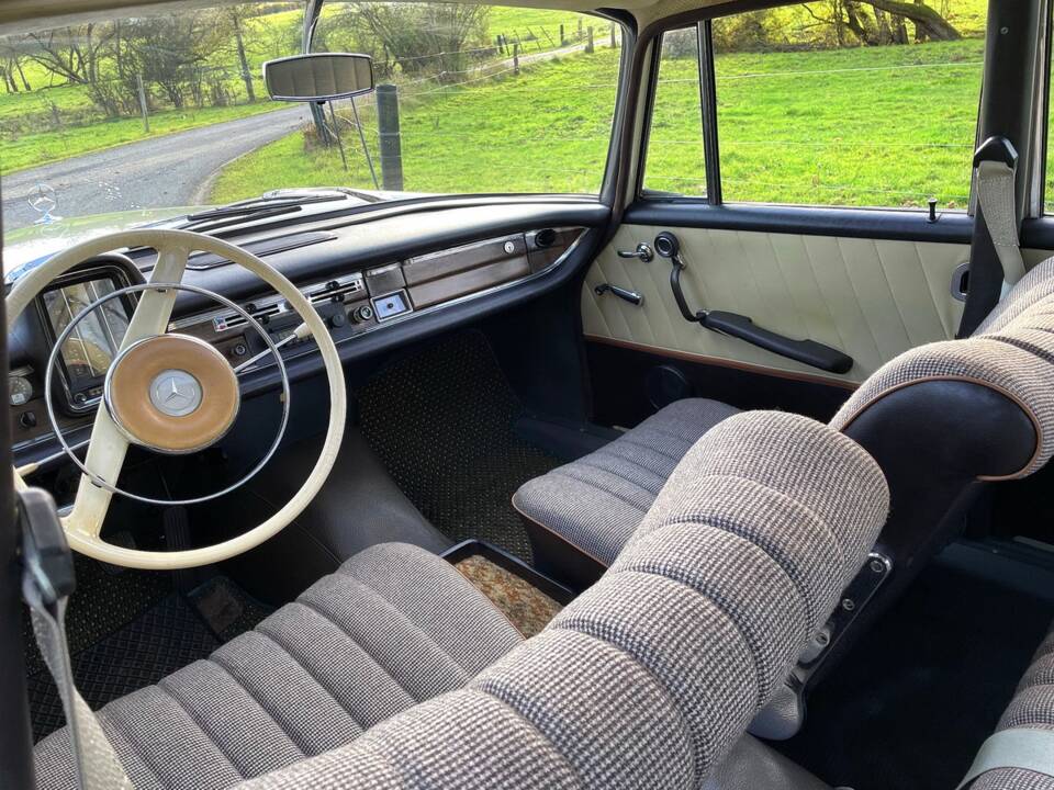 Image 8/16 de Mercedes-Benz 220 b (1964)