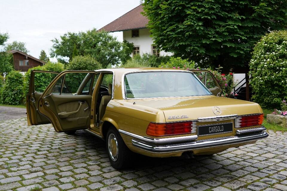Image 11/19 of Mercedes-Benz 350 SE (1977)