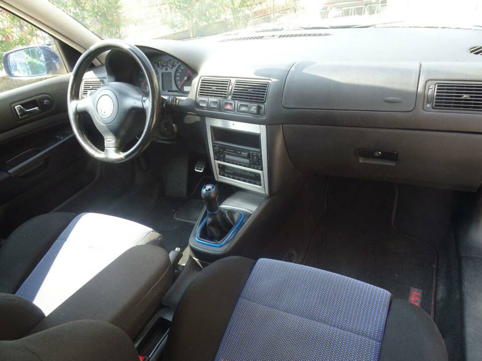 Image 12/22 of Volkswagen Golf IV 1.8T GTI (1999)