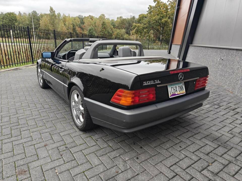 Image 5/50 de Mercedes-Benz 500 SL (1991)