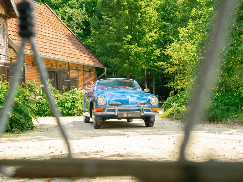 Image 2/36 of Volkswagen Karmann Ghia 1600 (1970)