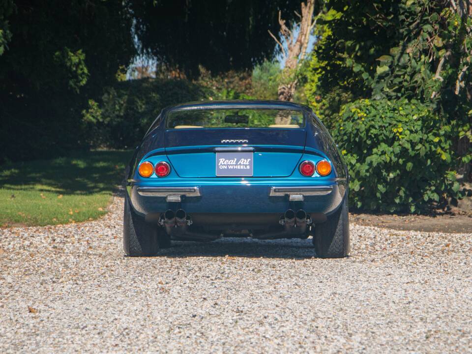 Image 9/17 de Ferrari 365 GTB&#x2F;4 Daytona (1973)