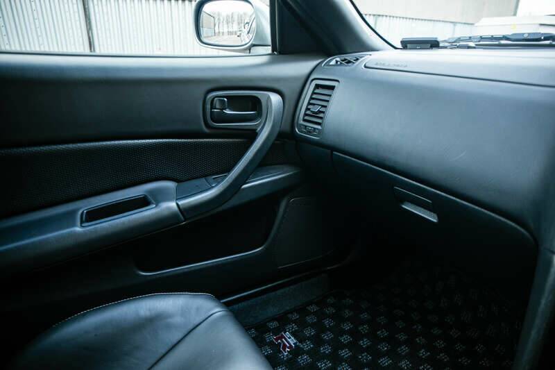 Image 19/49 of Nissan Skyline GT-R (2002)