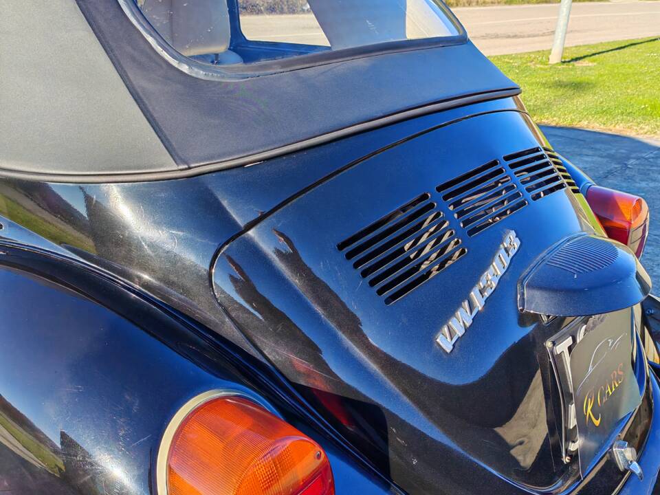 Bild 17/35 von Volkswagen Käfer 1303 LS (1975)