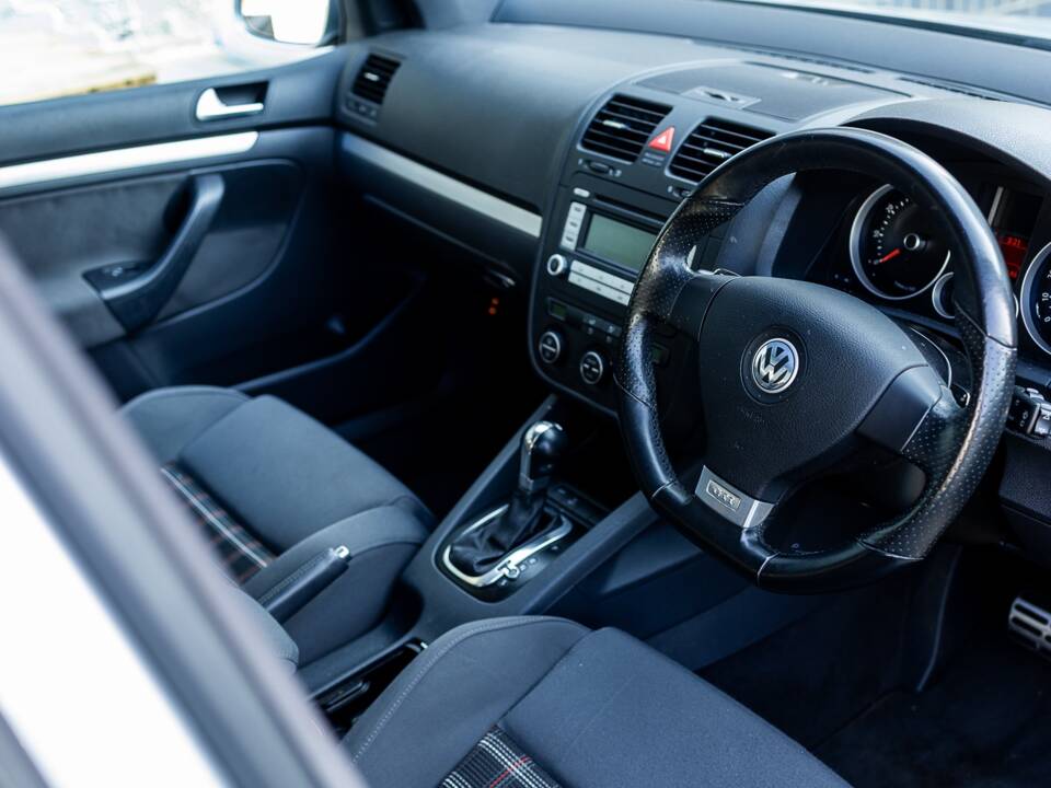 Bild 4/50 von Volkswagen Golf V GTI (2006)