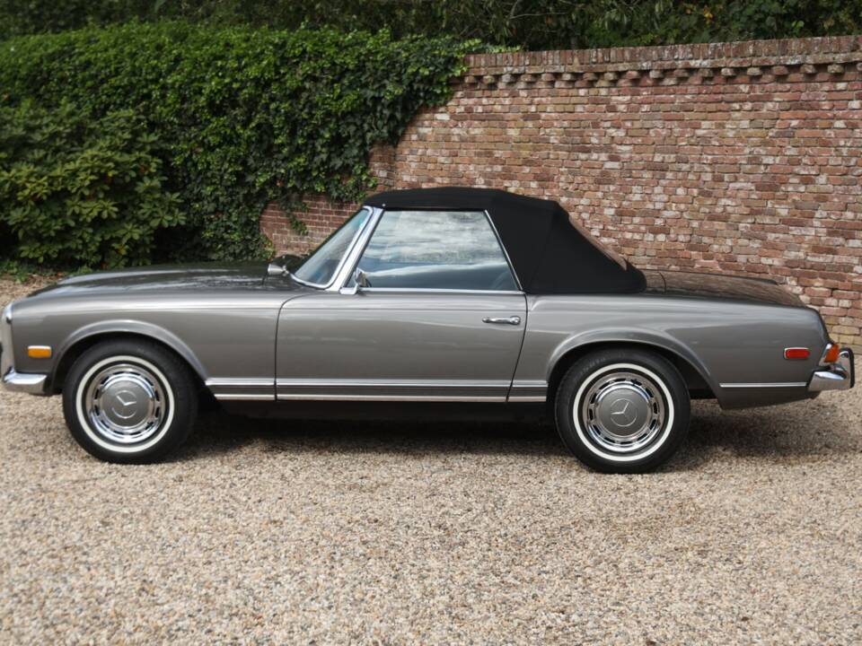 Bild 14/50 von Mercedes-Benz 280 SL (1971)