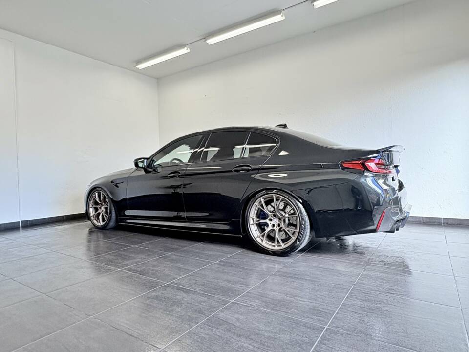 Image 9/31 of BMW M5 xDrive (2021)
