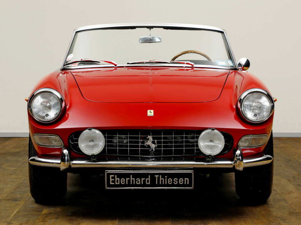 Imagen 6/26 de Ferrari 275 GTS (1965)