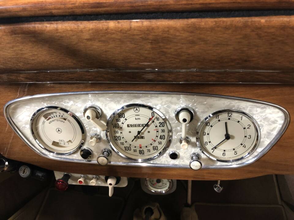 Image 34/38 of Mercedes-Benz 320 Cabriolet A (1938)