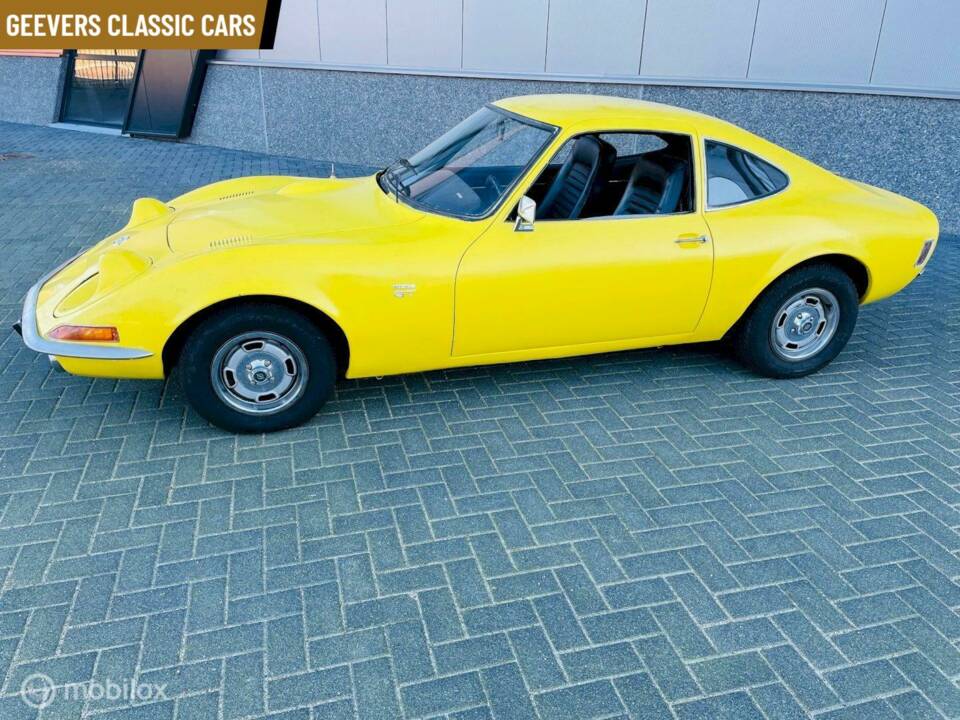 Image 2/11 de Opel GT 1900 (1970)