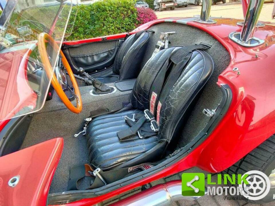 Bild 10/10 von AC Cobra Replica (1966)