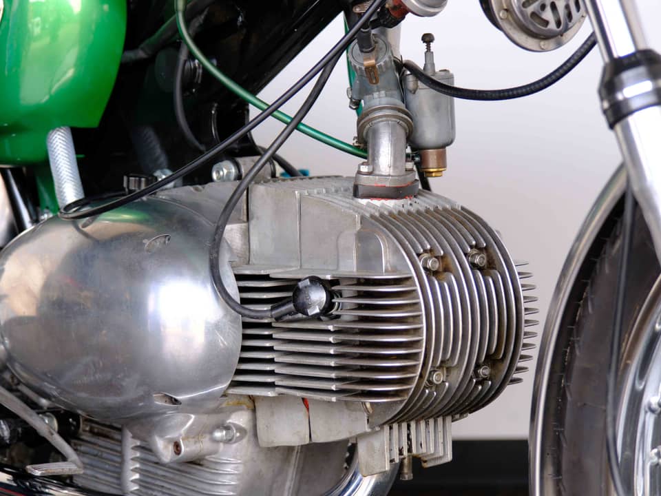 Image 15/57 of Benelli 125 Sport Special (1971)