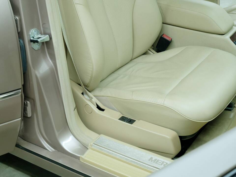 Bild 37/50 von Mercedes-Benz S 280 (1994)