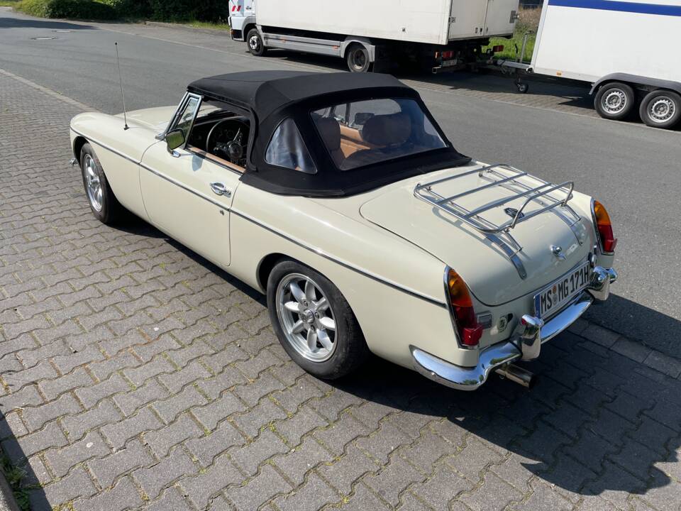 Bild 2/44 von MG MGB (1971)