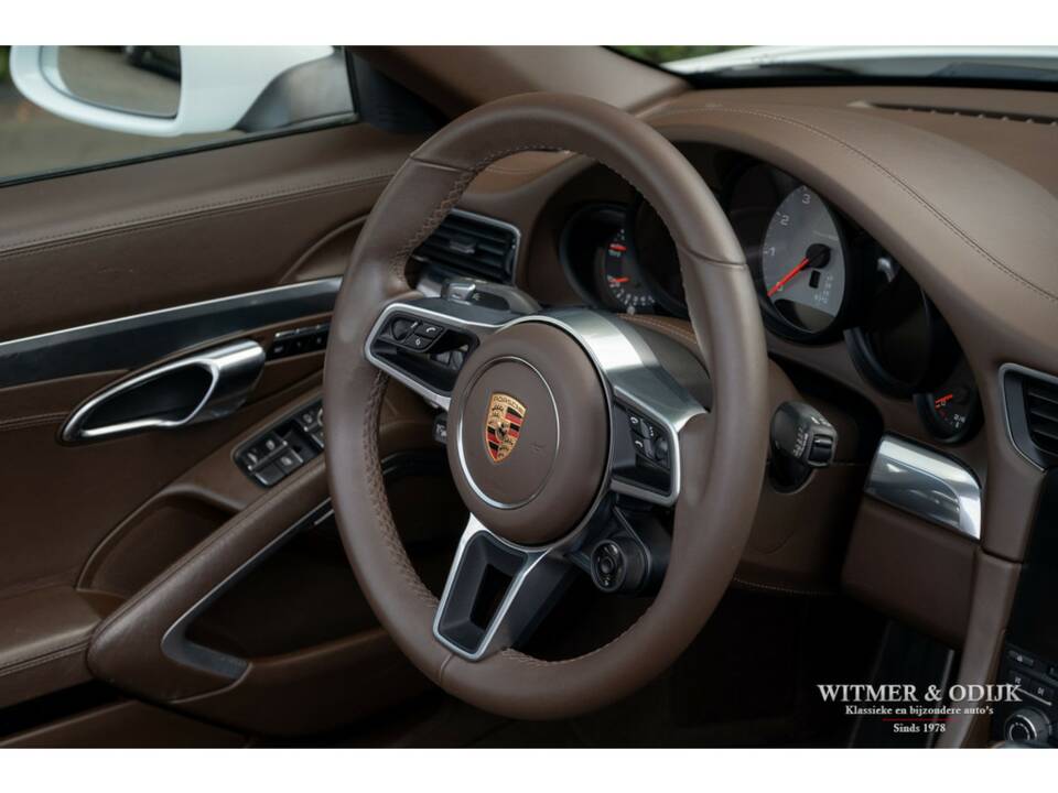 Image 17/36 of Porsche 911 Carrera 4S (2015)