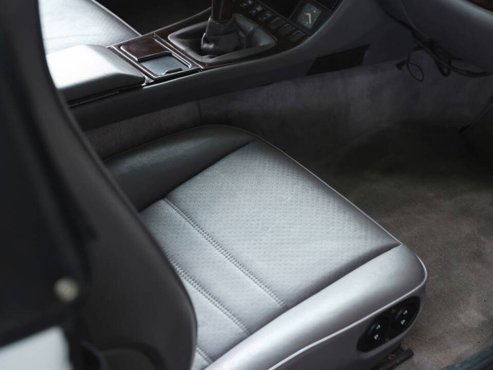 Immagine 28/43 di Porsche 968 (1992)