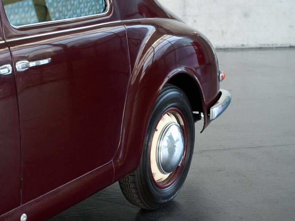 Image 6/50 of Lancia Aurelia B12 (1955)