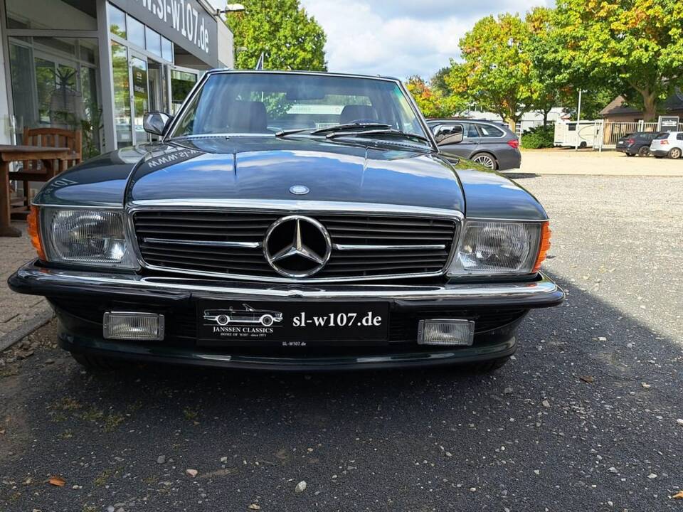 Image 10/14 of Mercedes-Benz 560 SL (1988)
