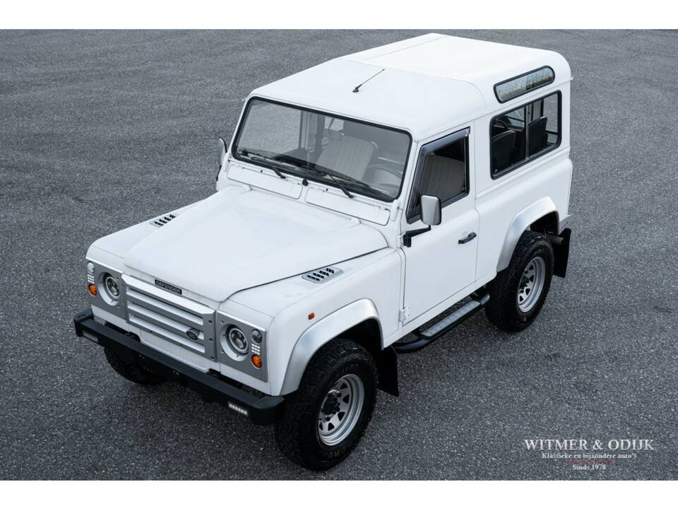 Image 4/22 of Land Rover Defender 90 (1996)