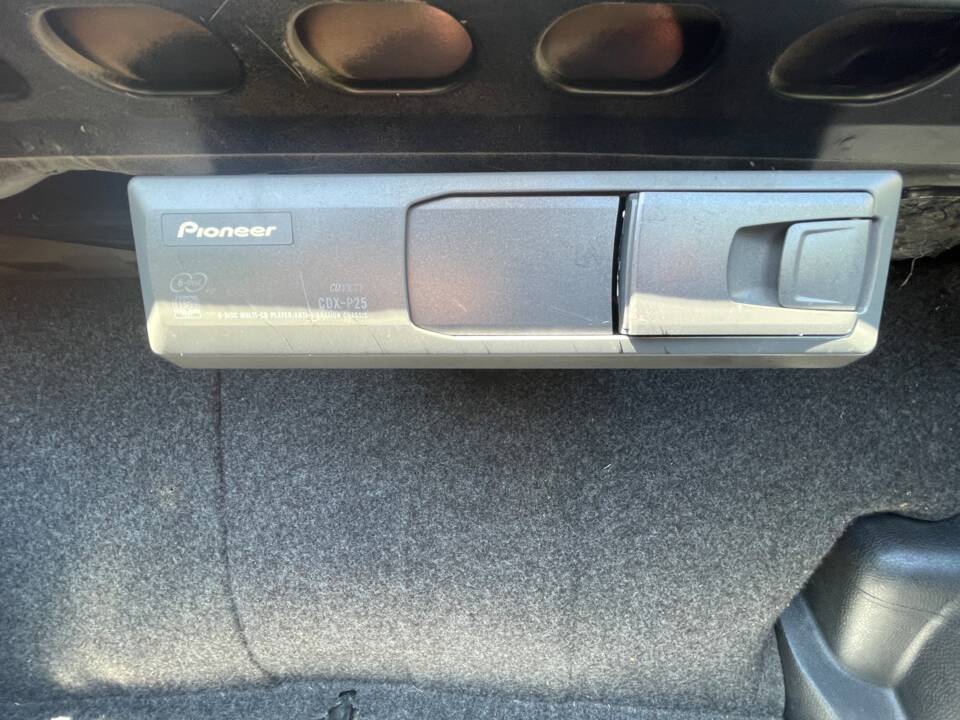 Image 29/57 of Mercedes-Benz 190 D 2.5 (1992)
