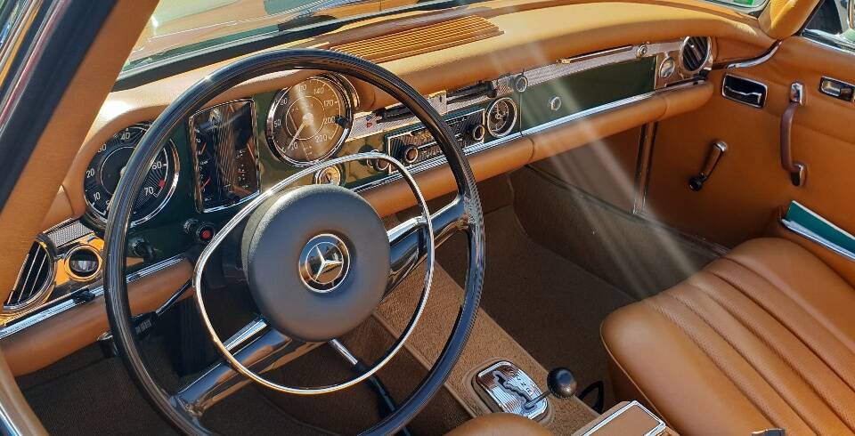 Image 5/7 of Mercedes-Benz 280 SL (1969)