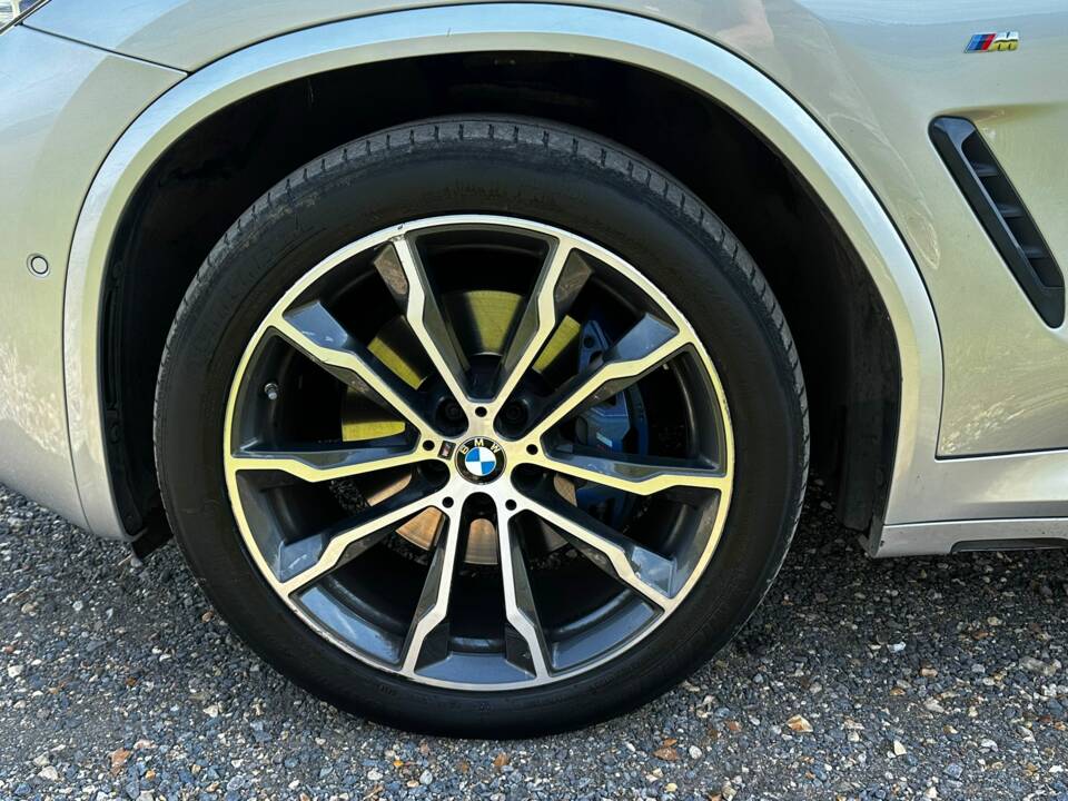 Image 24/64 de BMW X3 M Competition (2019)