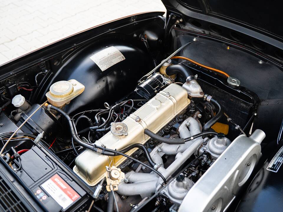 Immagine 36/36 di Triumph TR 6 (1974)