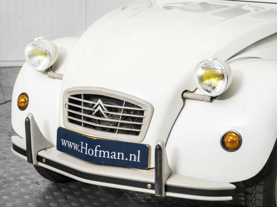 Image 19/50 de Citroën 2 CV 6 (1986)