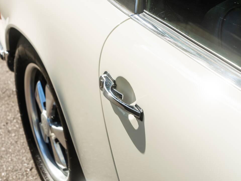 Afbeelding 57/60 van Porsche 911 2.2 T (1971)