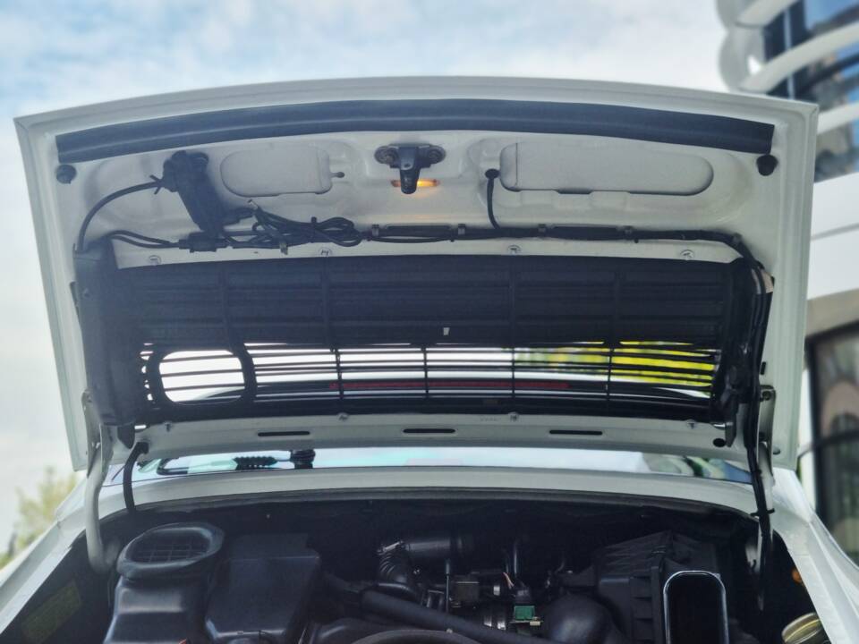 Image 40/45 of Porsche 911 Carrera 4 (1995)