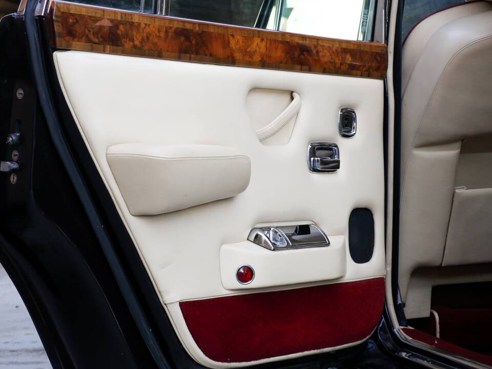 Immagine 131/196 di Bentley T 2 (1978)