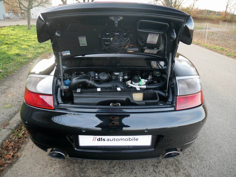 Bild 29/32 von Porsche 911 Turbo (WLS) (2004)