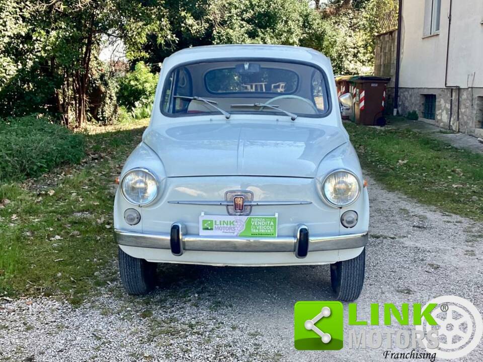 Image 2/10 of FIAT 600 D (1968)