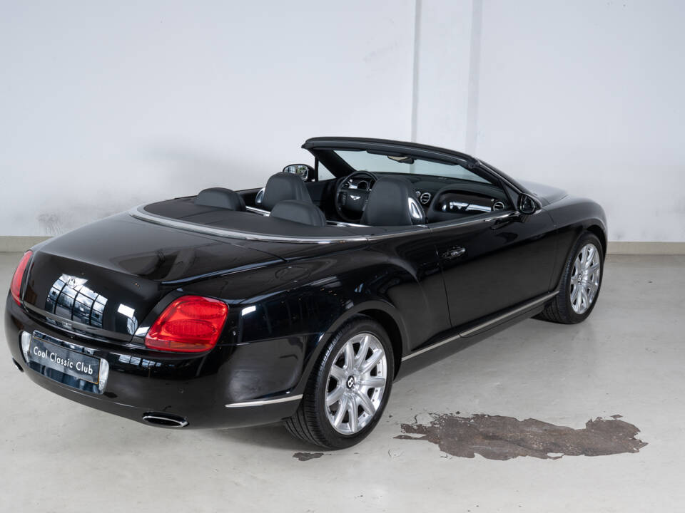 Bild 31/31 von Bentley Continental GTC (2008)