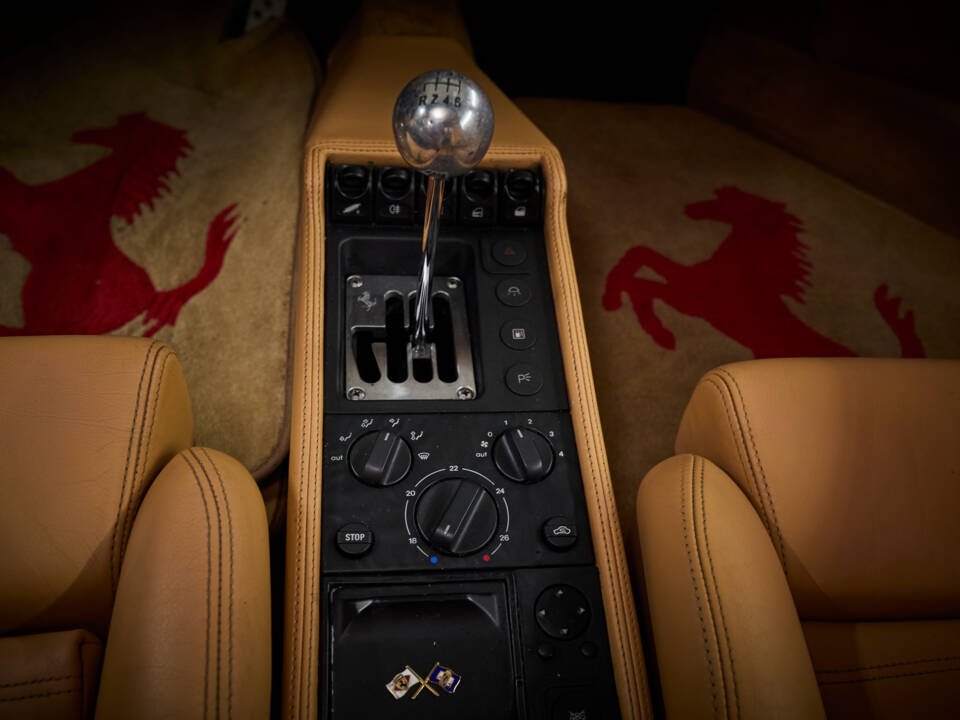 Image 60/99 of Ferrari F 355 Berlinetta (1997)