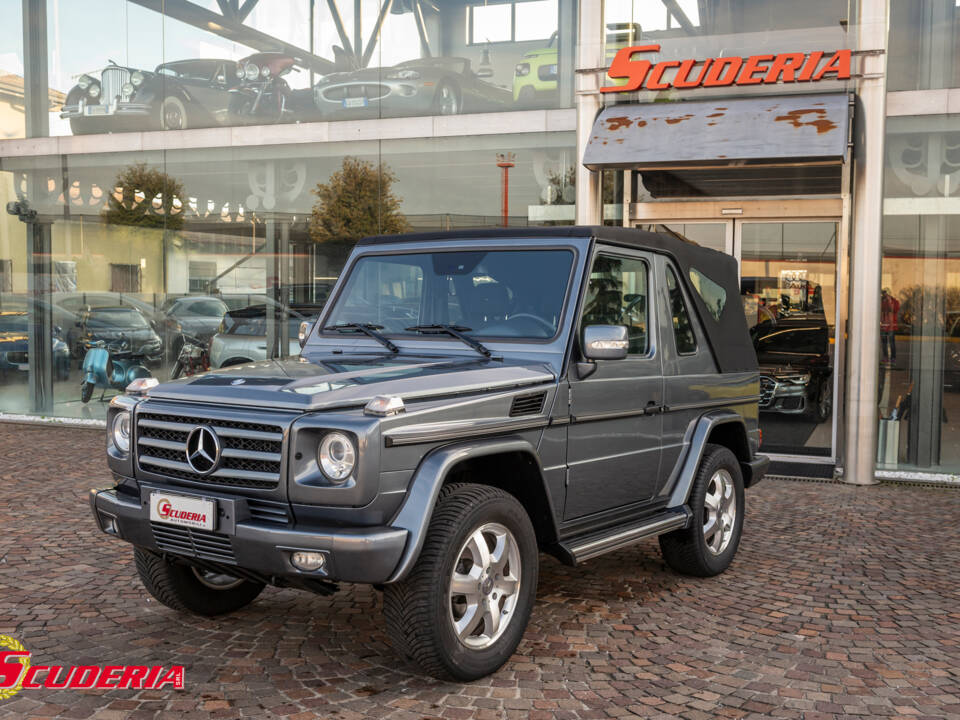 Image 2/25 of Mercedes-Benz G 350 CDI (2009)