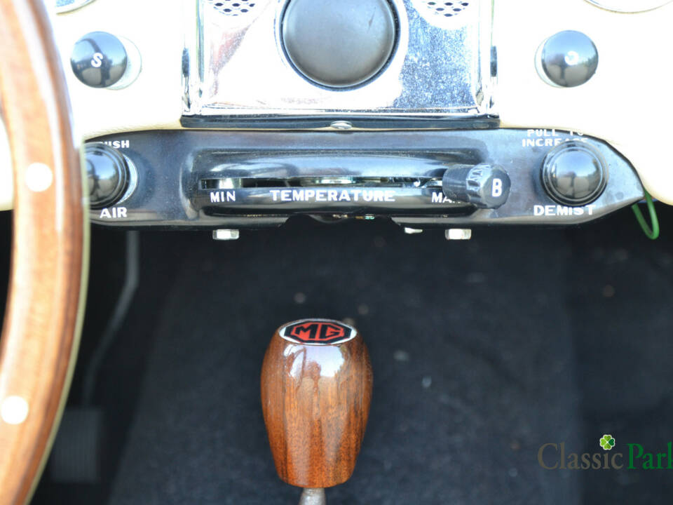 Imagen 31/50 de MG MGA 1500 (1957)