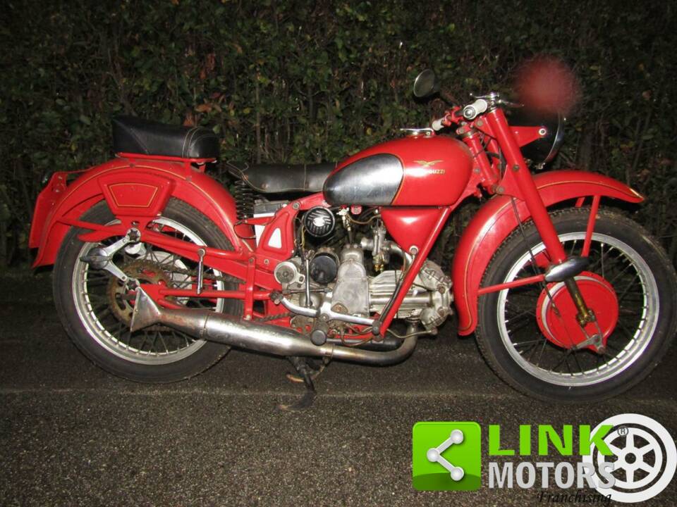 Bild 4/7 von Moto Guzzi DUMMY (1957)