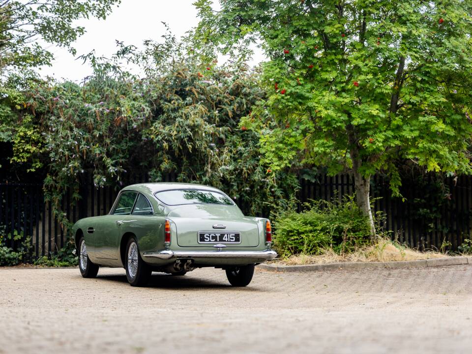 Image 24/50 de Aston Martin DB 4 (1960)